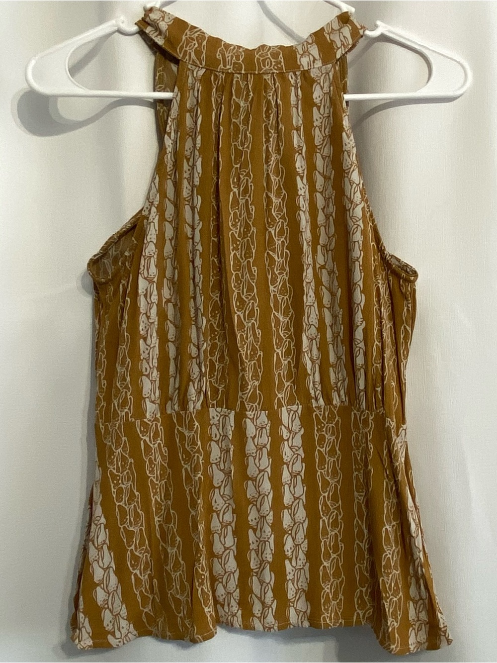 Manaola Women’s Shell Lei Print Halter Top Gold White Tie Back Blouse XS